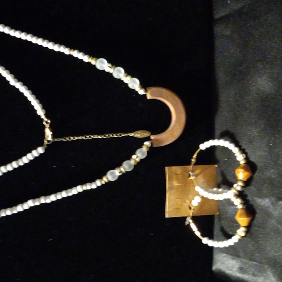 Plunder Jewelry - Plunder necklace and earrings